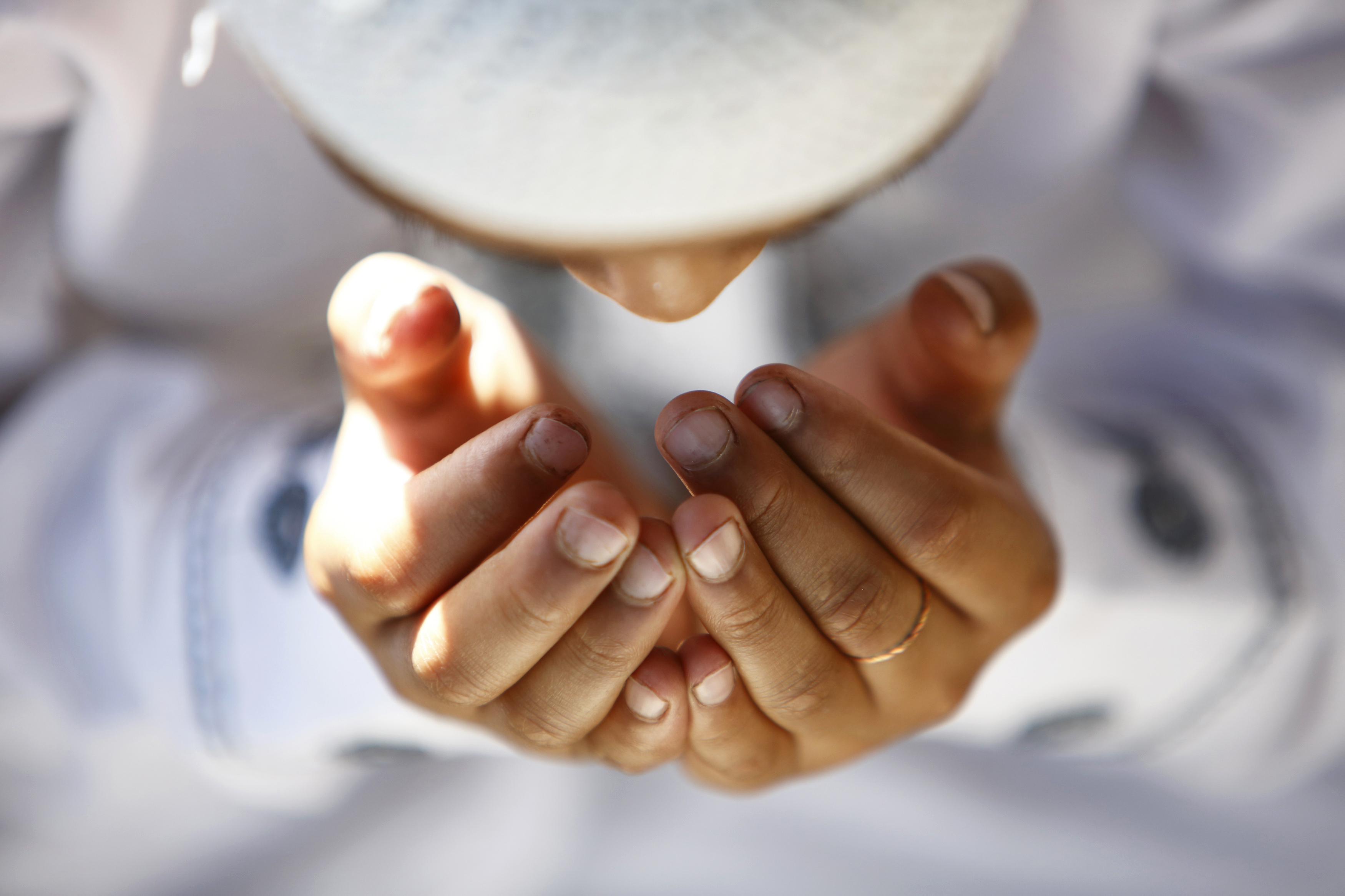 7 Hints Help Us in Our Journey of Becoming Better Muslims