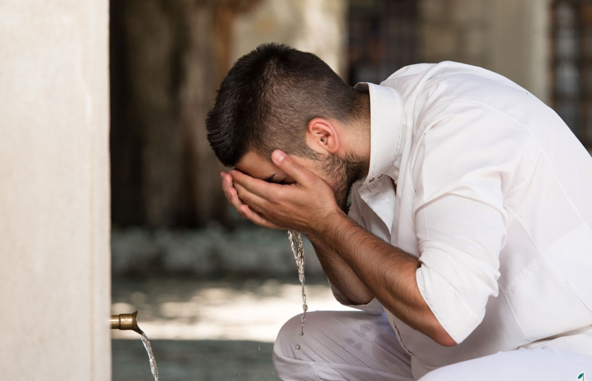 Forgot to Make Wudu: Is My Prayer Invalid?