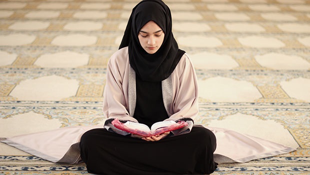 Mother Converts to Islam, Daughters Still Christian - About Islam