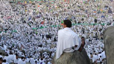 Can I Perform Hajj on Behalf of Dead Non-Muslim Father?