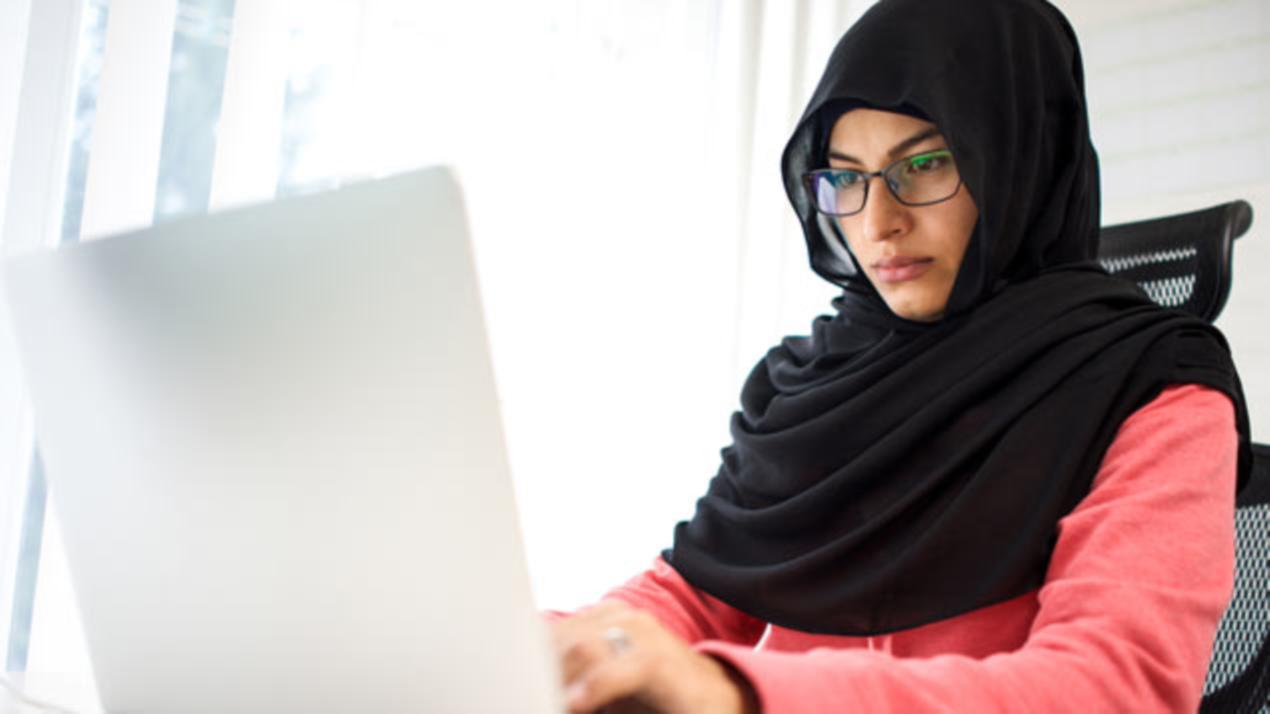 I’m Afraid I Won’t Find a Job in Hijab