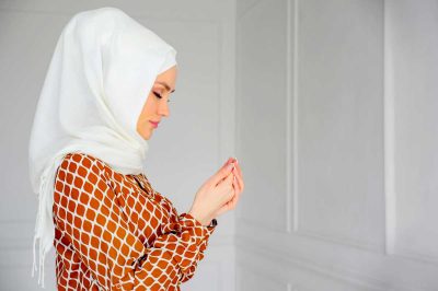 Minimalism & Islam: How Living With Less Gives Me More