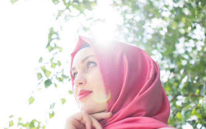 On Hijab : Reflections, Fashion, Stories and More