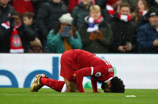 Why do Muslim Players Perform Gratitude Prostration after Scoring Goals?