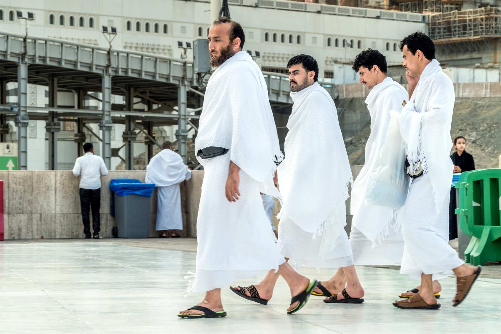 Is Wearing Socks While in Ihram Allowed?