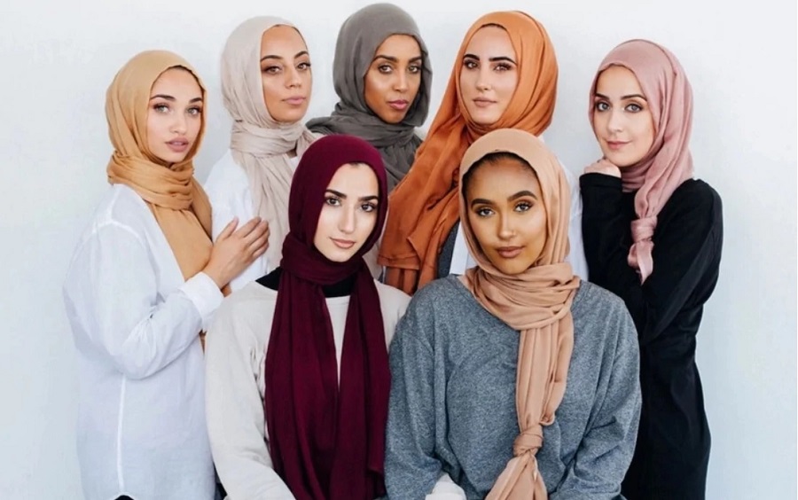 Hijab Styles for Every Face Shape (Watch)