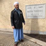 Muslims Form Rings of Peace Around 7 Synagogues in Toronto - About Islam