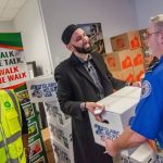 Muslims Help TSA Employees - About Islam