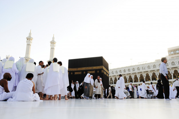 What Should I Do If Umrah Starts During Umrah?