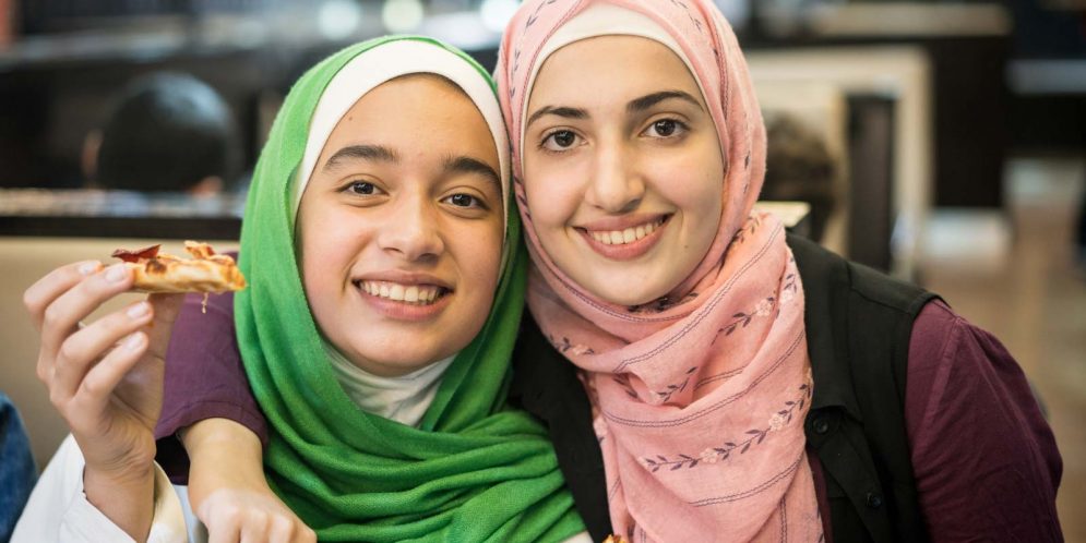 HIJAB PARTY – ENCOURAGING & ANNOUNCING HIJAB FOR YOUNG SISTERS WITH POSITIVITY