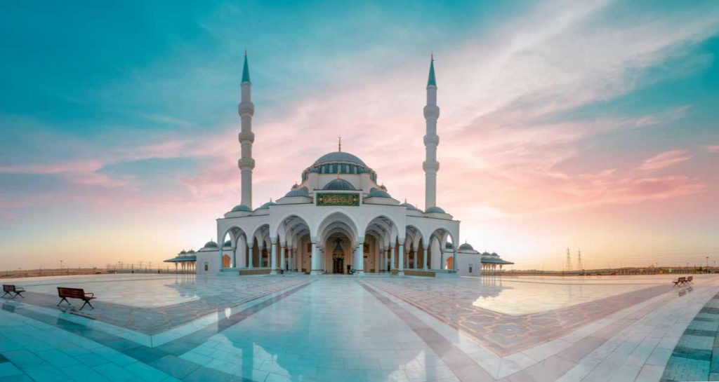 Sharjah Mosque Largest Masjid in Dubai